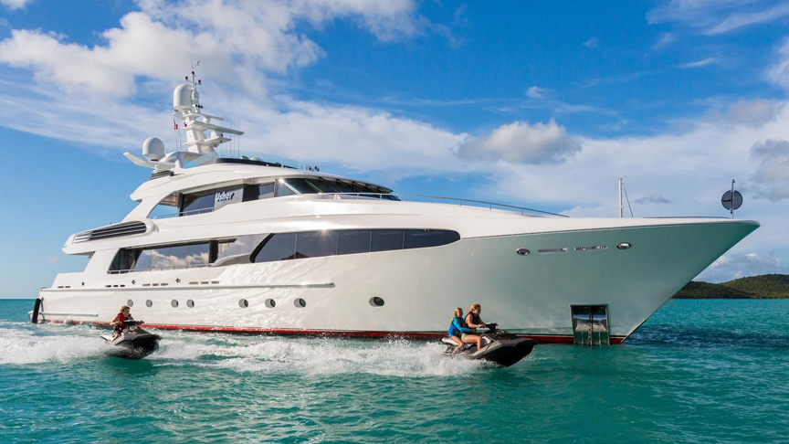 cost of 90 foot yacht